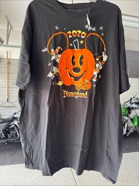 Disney Black and Orange Pumpkin Mickey Halloween Tee